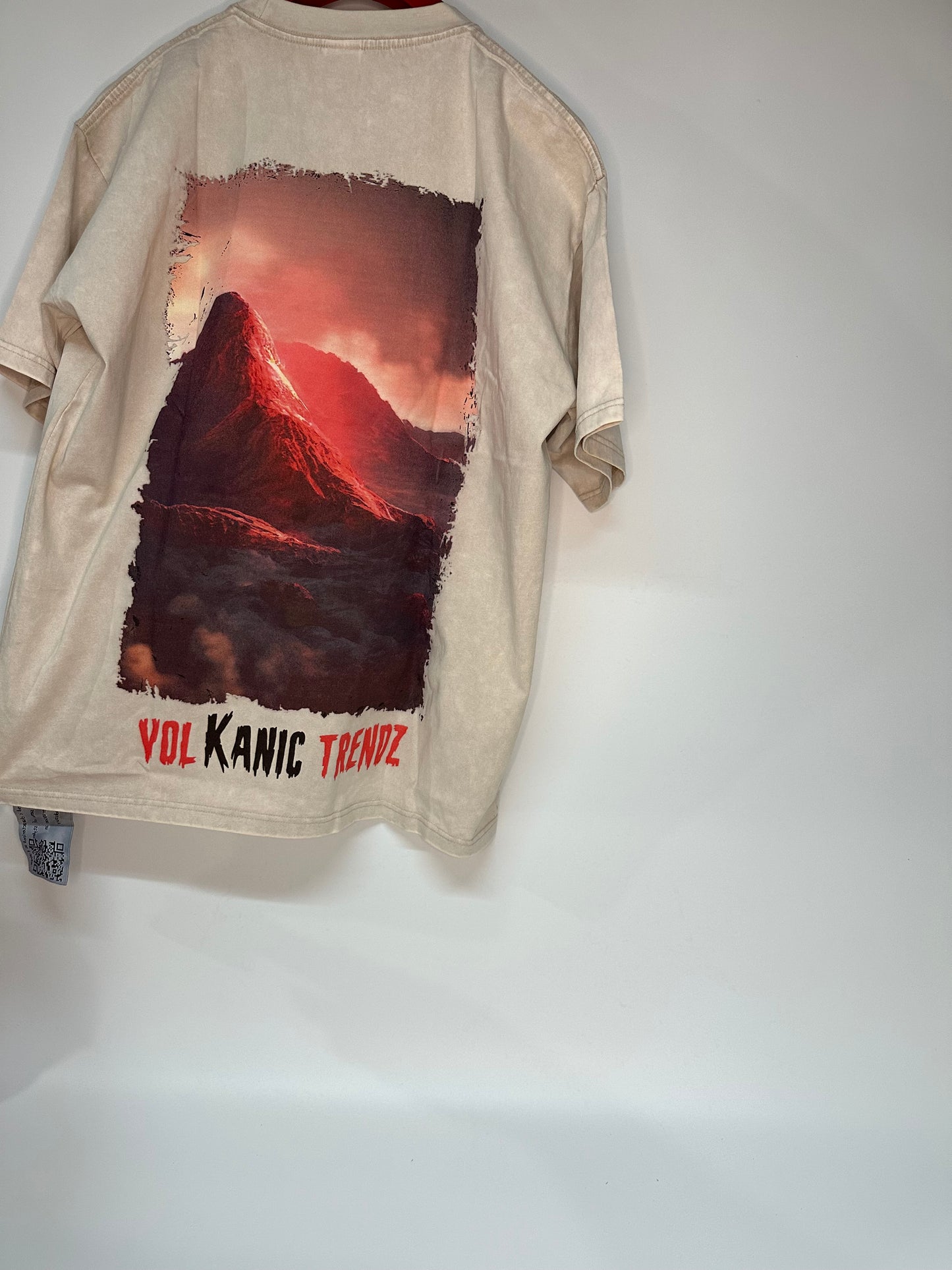 VolKanic Neckline Oversize T-Shirt