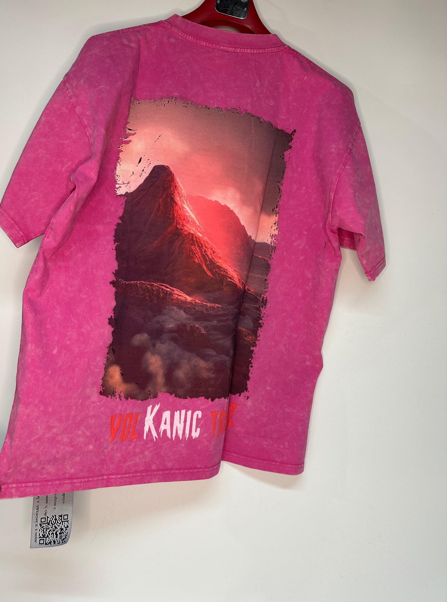 VolKanic Neckline Oversize T-Shirt