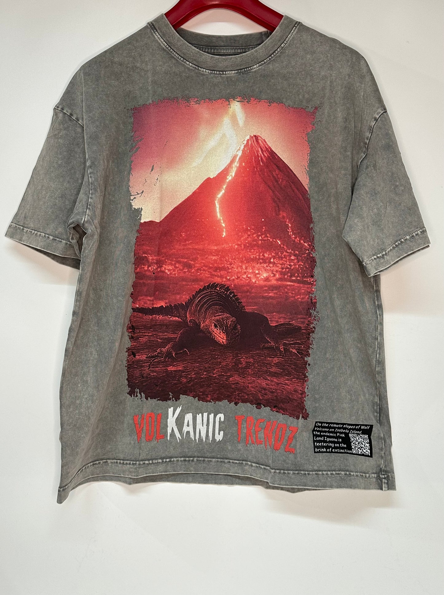 Volkanic Pink Iguana Premium Tee Grey